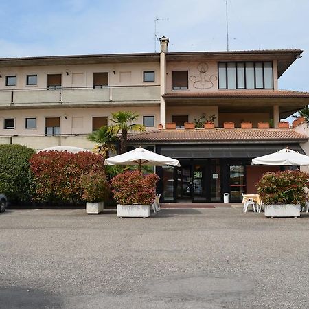 بسكييرا ديل غاردا Hotel Pilotto المظهر الخارجي الصورة