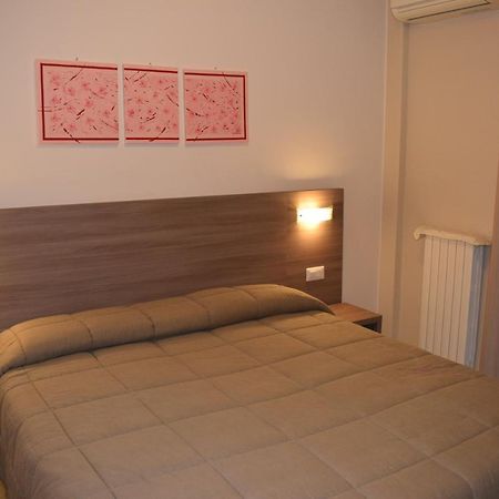 بسكييرا ديل غاردا Hotel Pilotto المظهر الخارجي الصورة