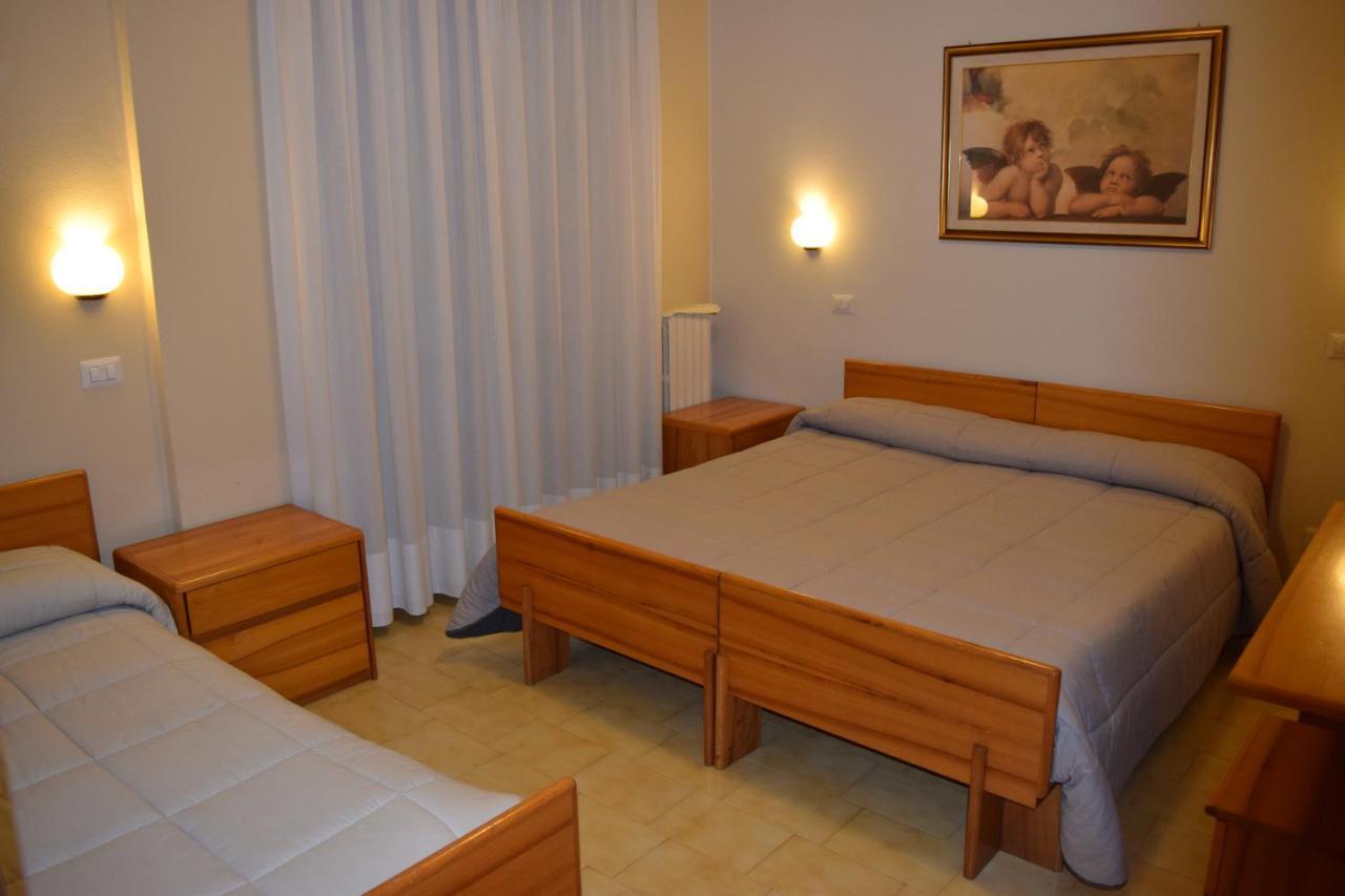 بسكييرا ديل غاردا Hotel Pilotto المظهر الخارجي الصورة